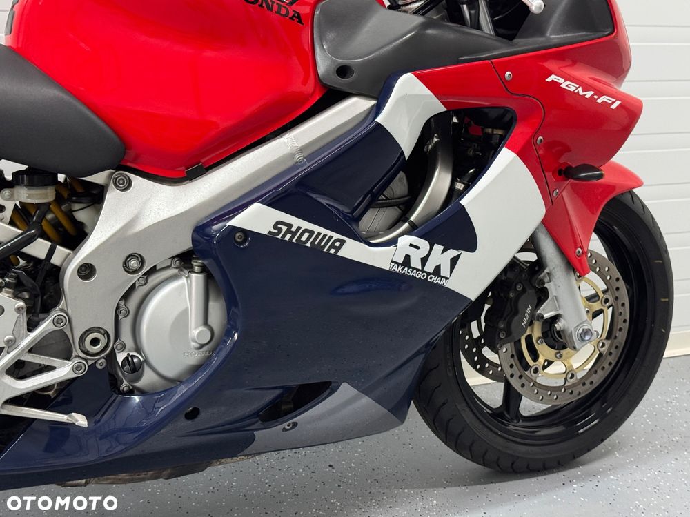 Honda CBR - 8