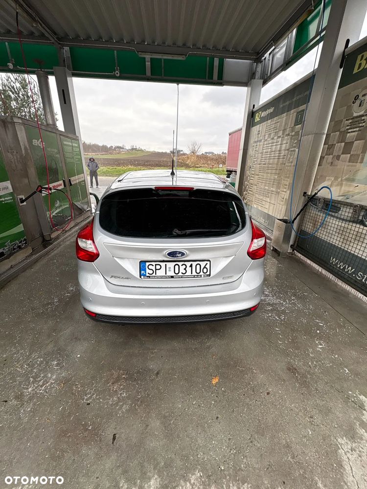Ford Focus - 17
