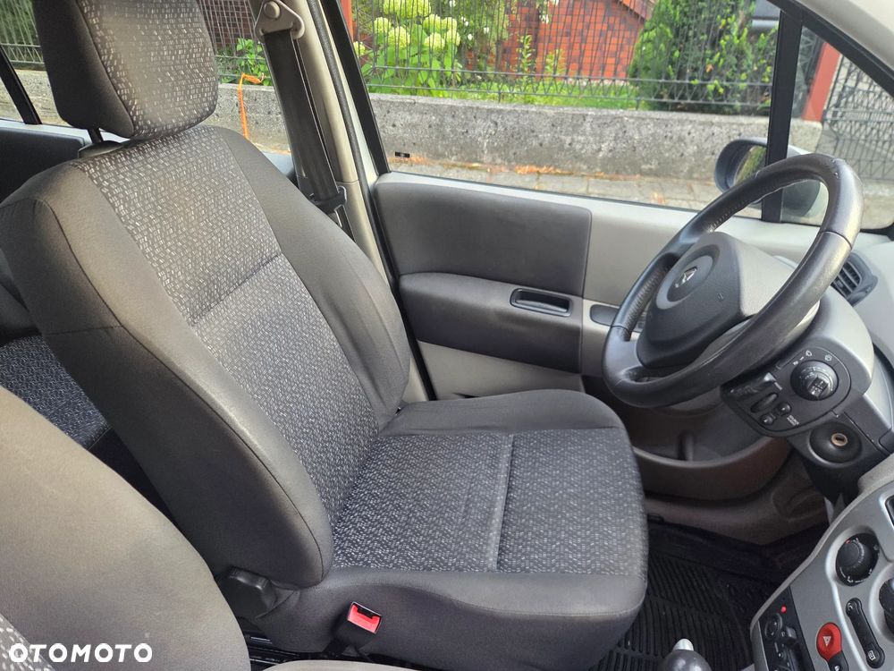 Renault Modus - 21