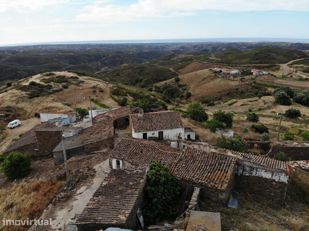 Moradia T4 para Recuperar, zona Alta na Serra de Tavira - Grande imagem: 4/22