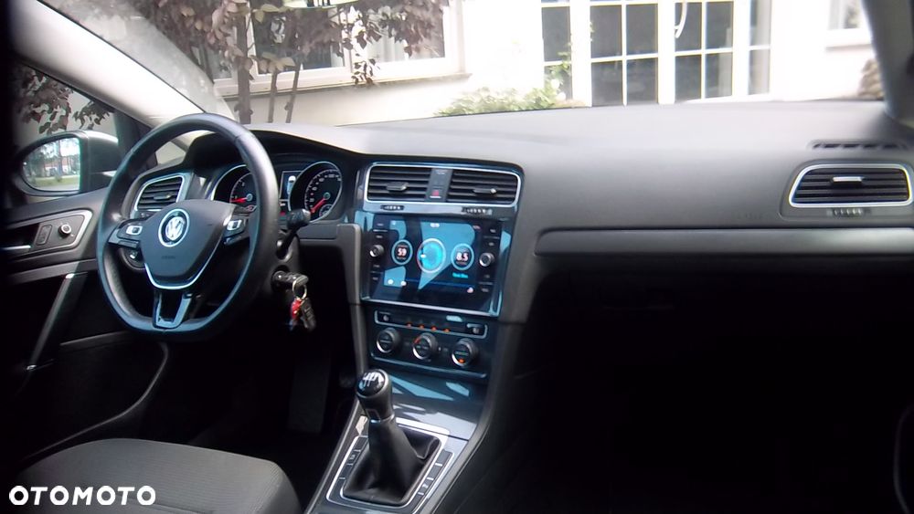Volkswagen Golf 1.6 TDI BMT Comfortline - 8