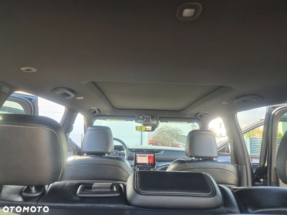 Jeep Grand Cherokee - 22