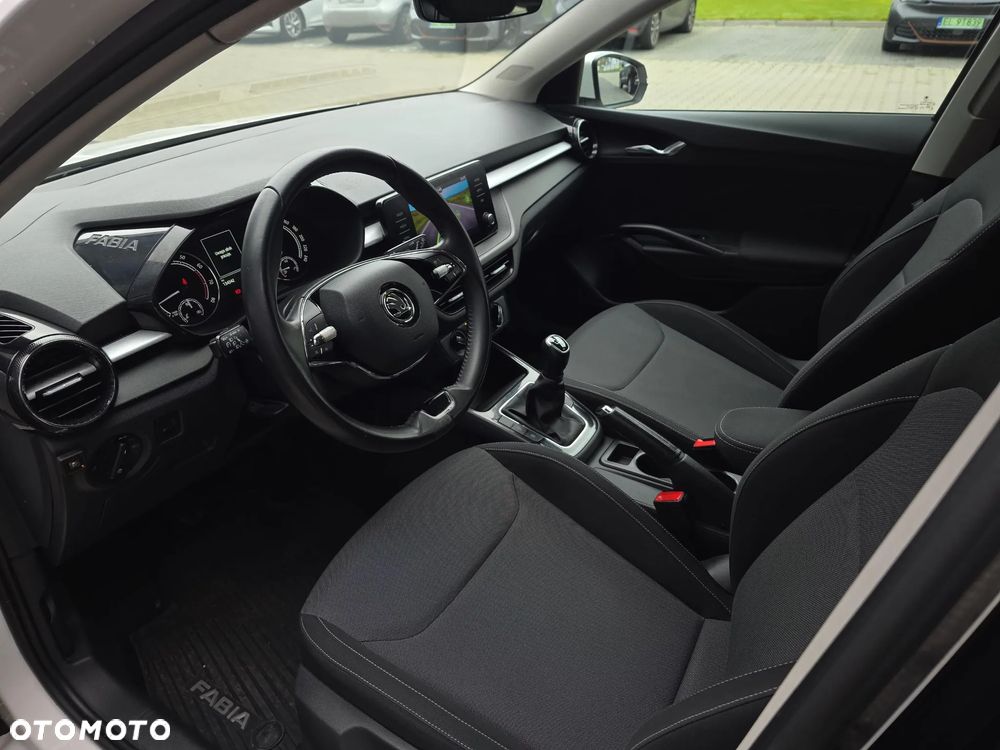Skoda Fabia 1.0 Ambition - 11