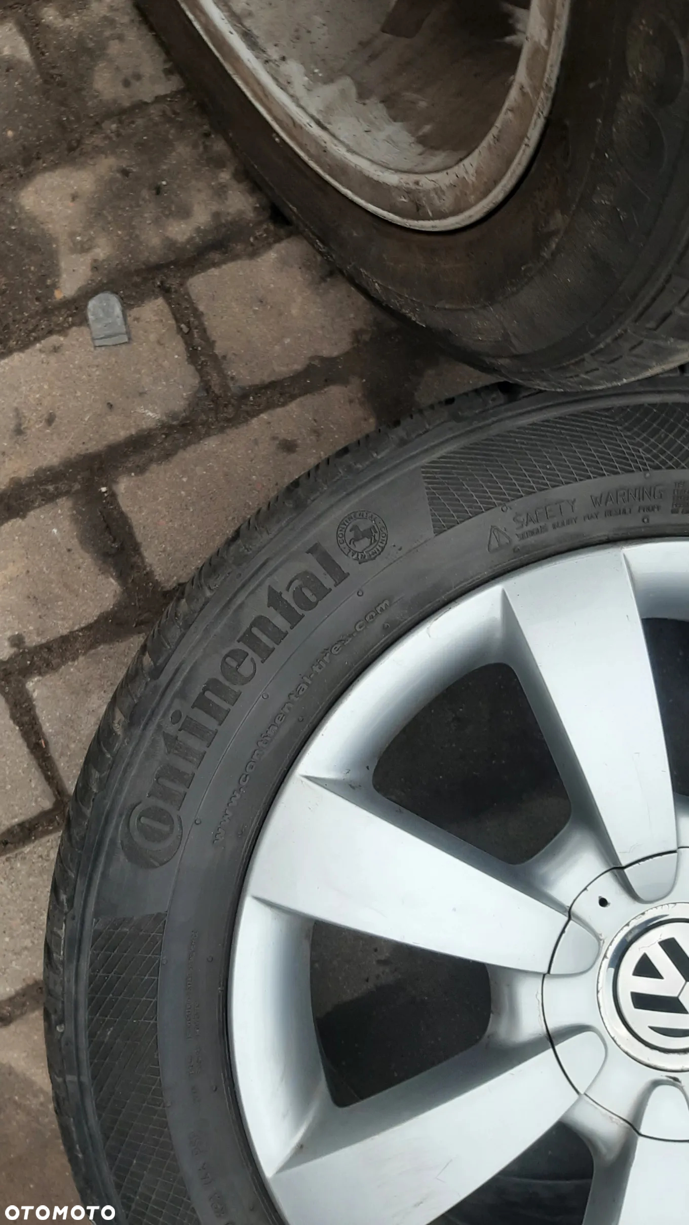 VW NEW BEETLE ALU FELGI 16 CALI OPONY ZIMOWE 1C0601025AB 6,5x16 ET42 5X100 - 15