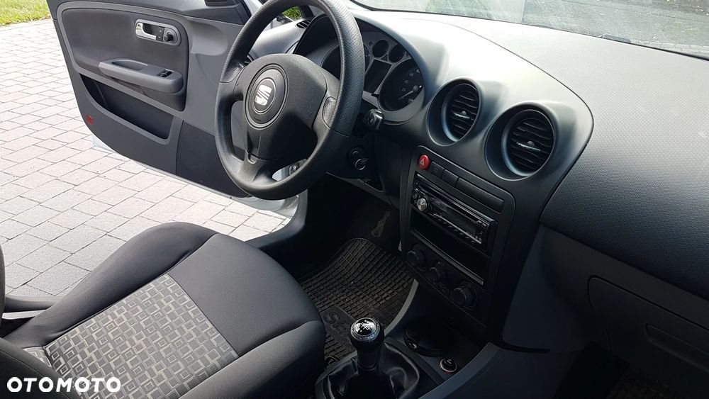 Seat Ibiza 1.4 16V Style - 12