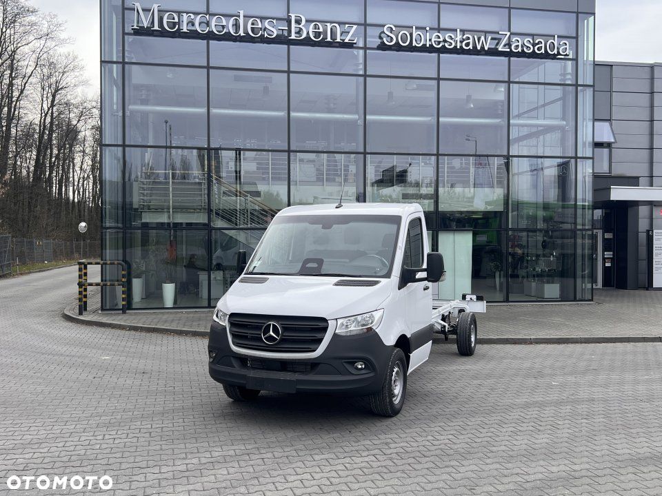 Mercedes-Benz Sprinter - 1