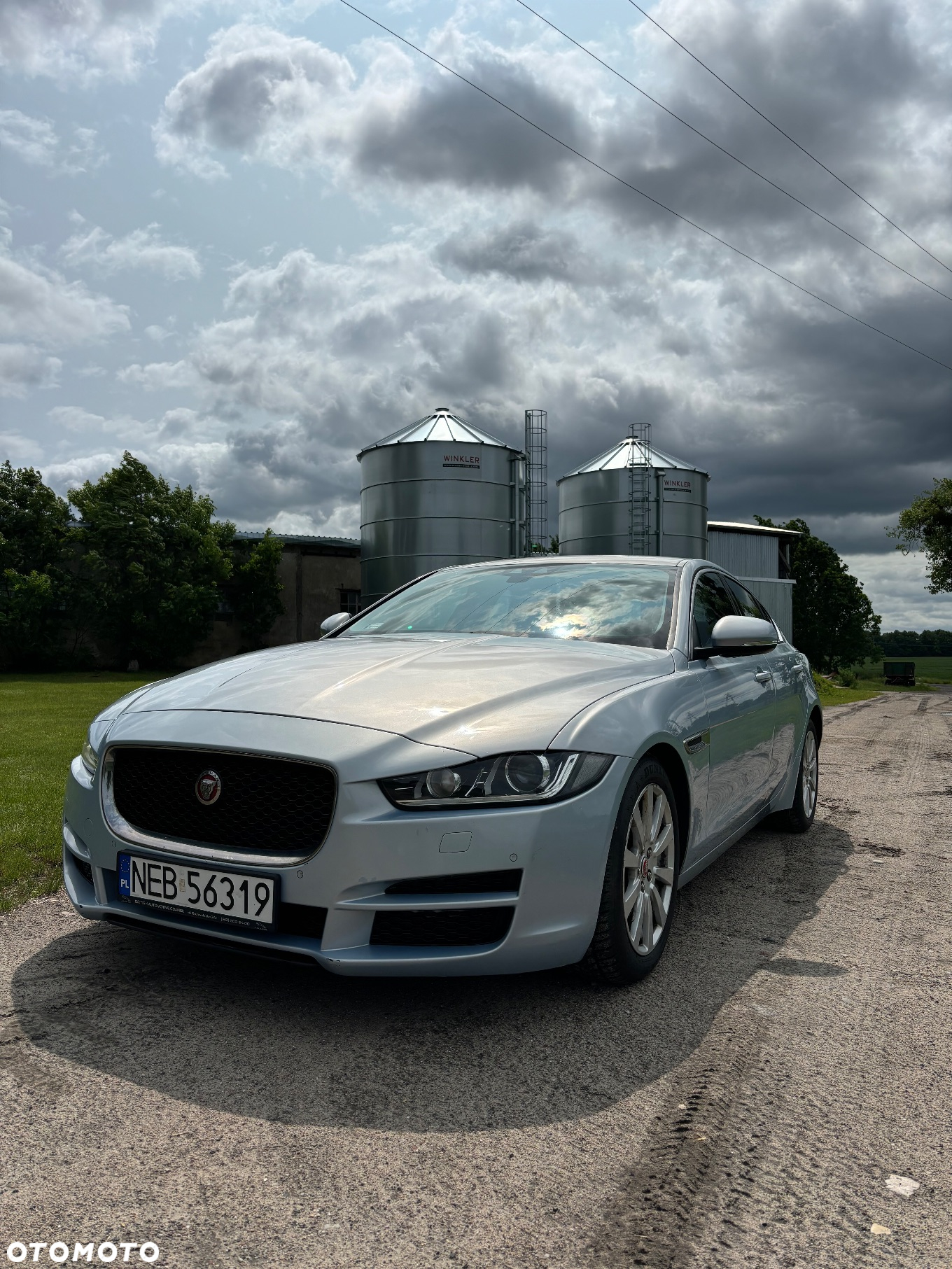 Jaguar XE 2.0 D Pure - 2