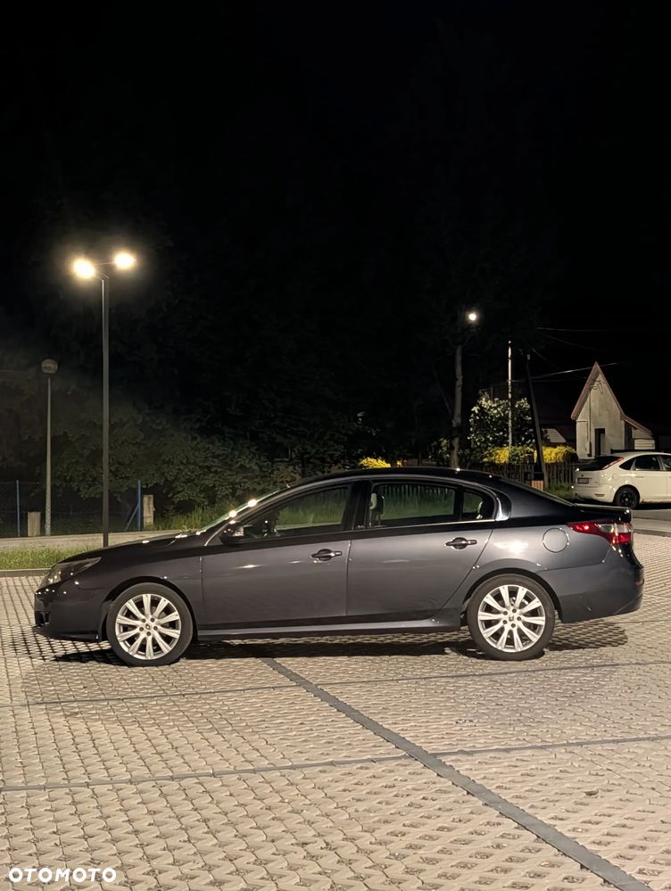 Renault Latitude - 3
