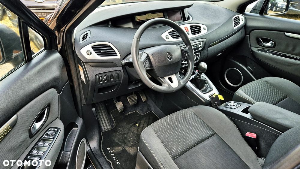 Renault Scenic 1.6 16V Luxe Privilege - 31