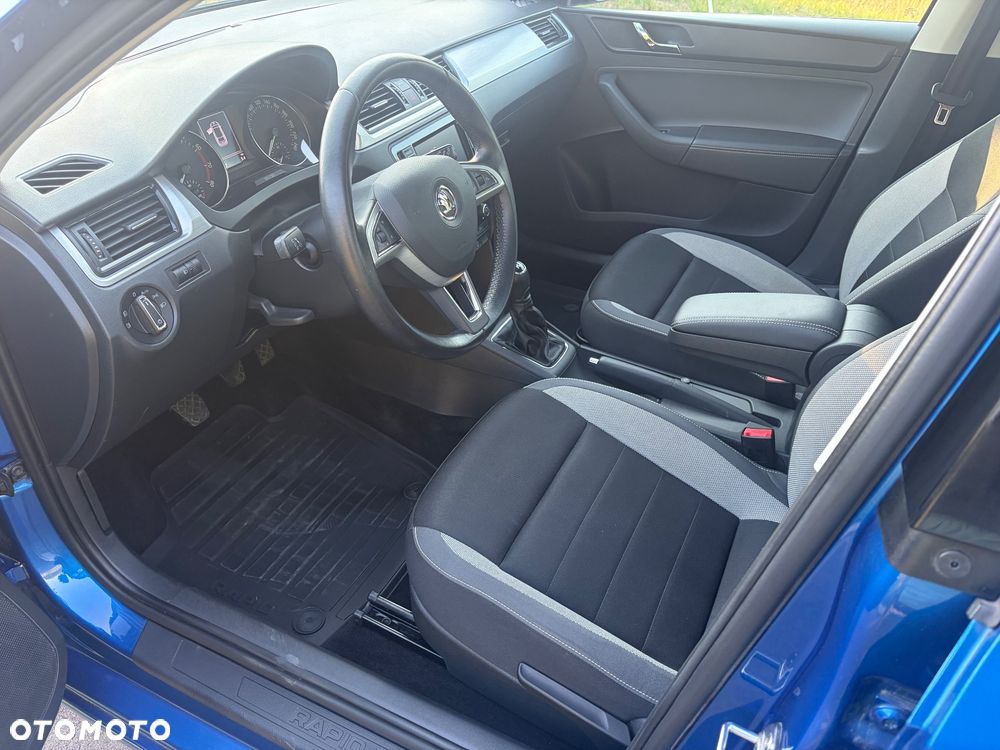 Skoda RAPID 1.2 TSI Active - 9