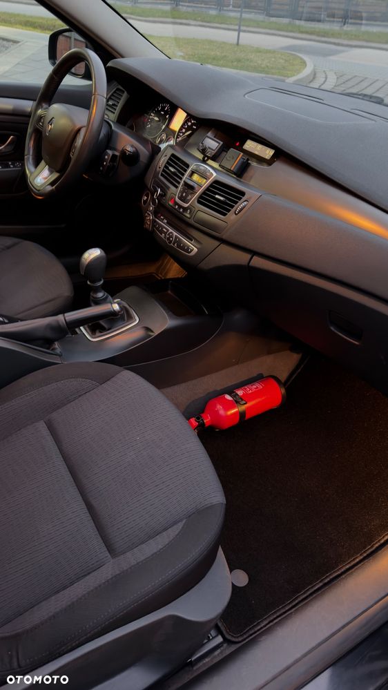 Renault Laguna 2.0 DCi FAP Expression - 28