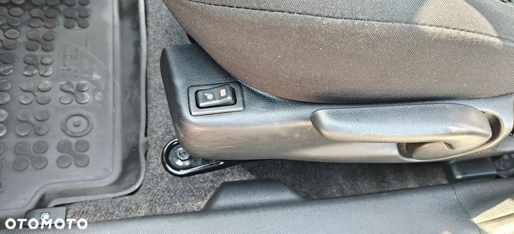 Mazda 2 1.3 Exclusive - 18