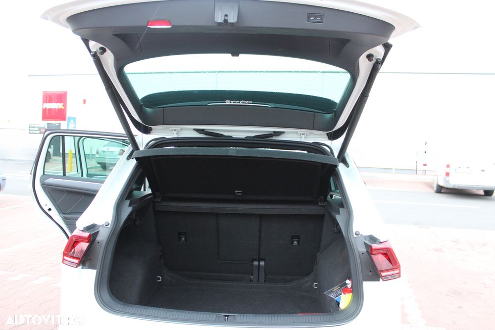 Volkswagen Tiguan 2.0 TDI SCR 4MOTION (BlueMotion Techn.) DSG Highline - 22