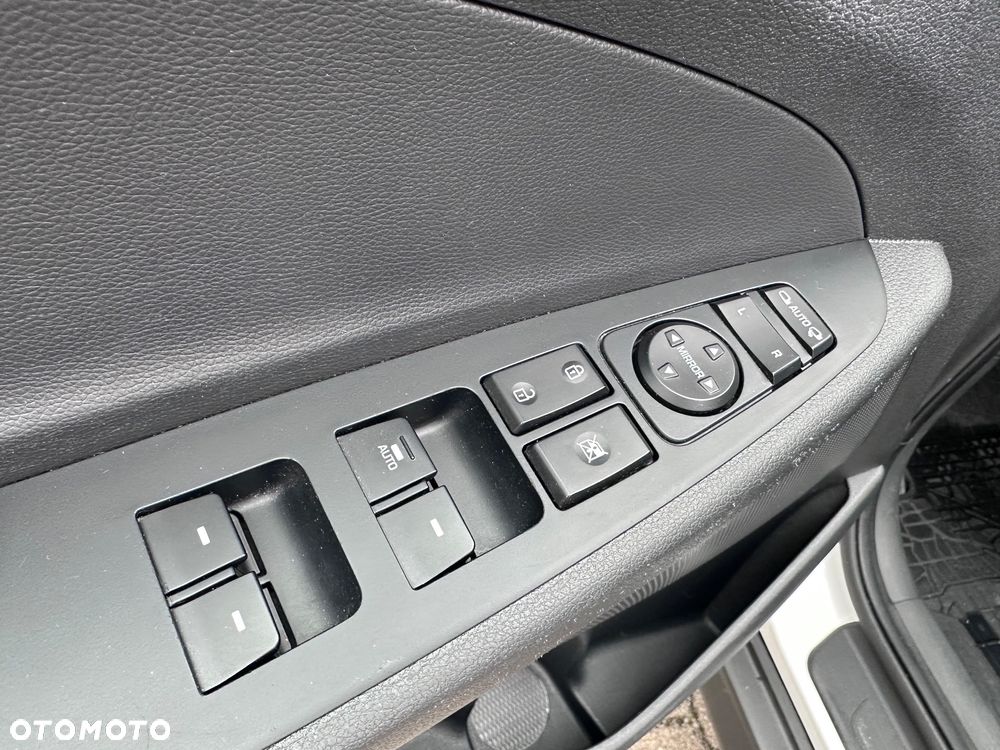 Hyundai Tucson 1.6 GDI BlueDrive Design 2WD - 21