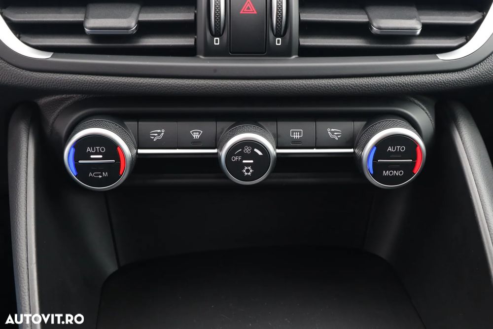 Alfa Romeo Giulia 2.2 - 27