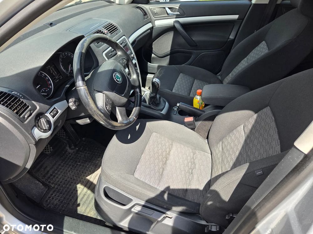 Skoda Octavia 1.6 TDI DPF FAMILY 4x4 - 16