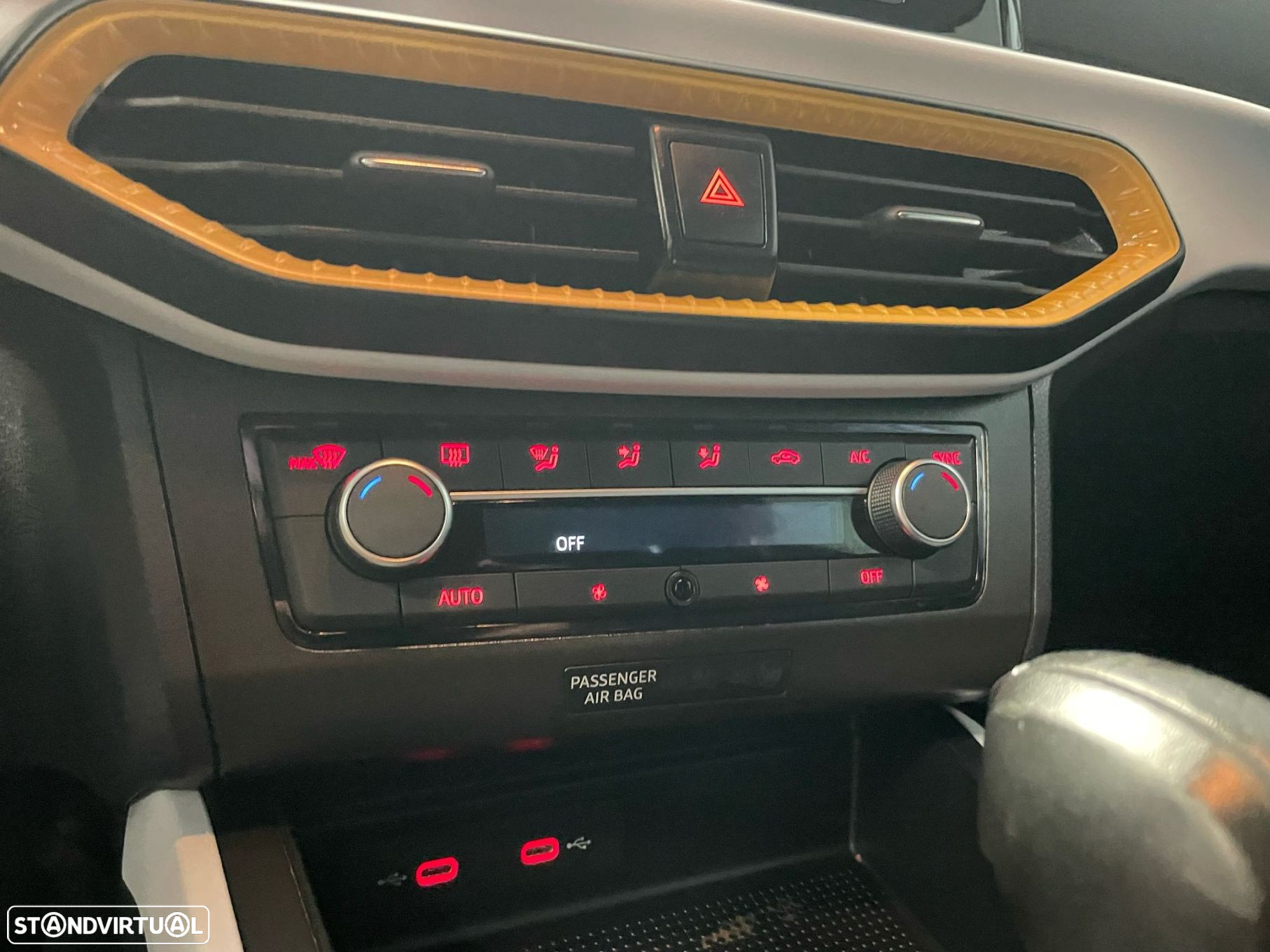 SEAT Arona 1.0 TSI Xperience DSG - 25