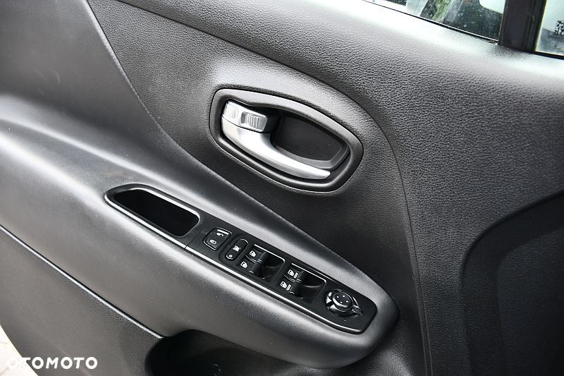 Jeep Renegade 1.4 MultiAir Limited - 17