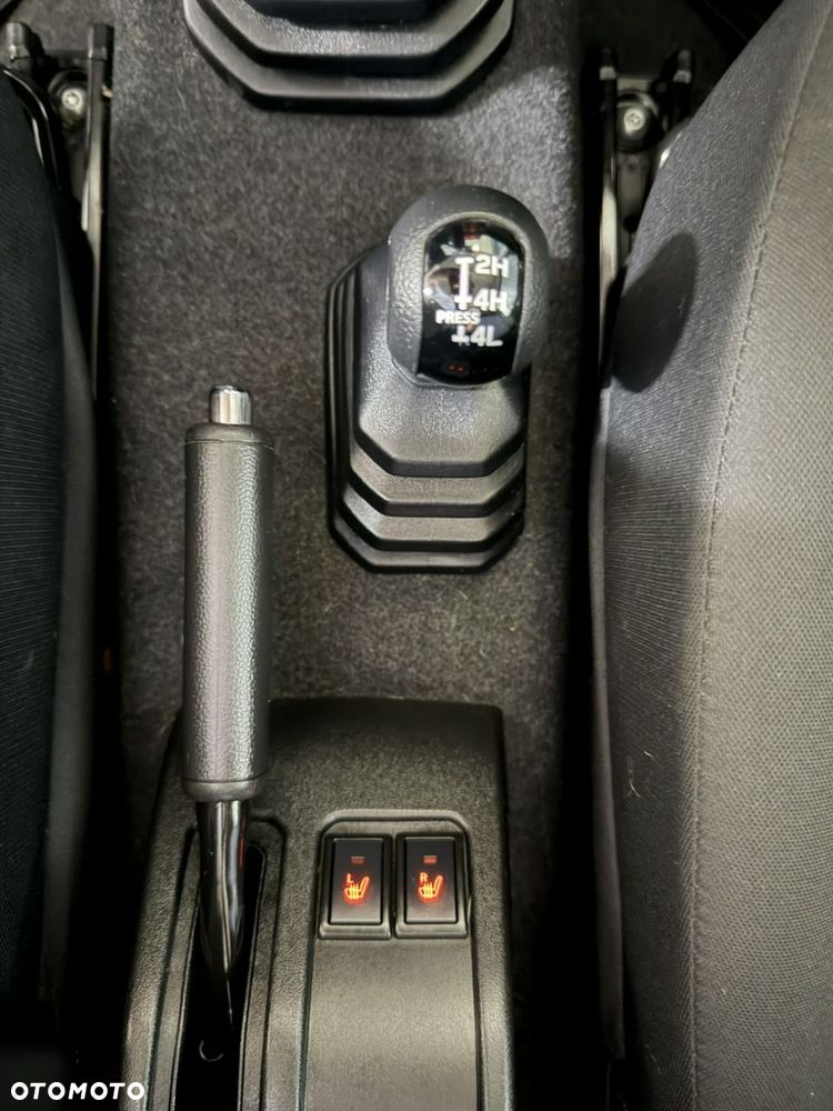 Suzuki Jimny - 29
