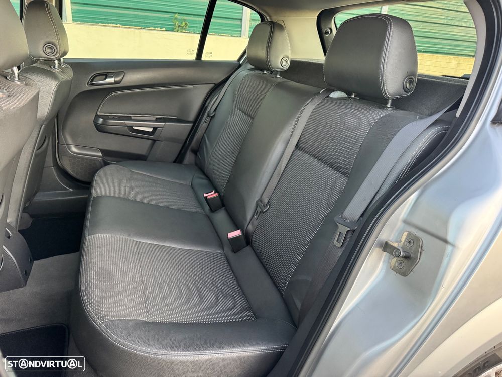 Opel Astra 1.7 CDTI Cosmo ecoFLEX - 19