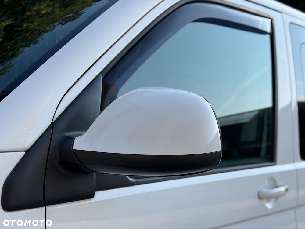 Volkswagen Multivan - 16