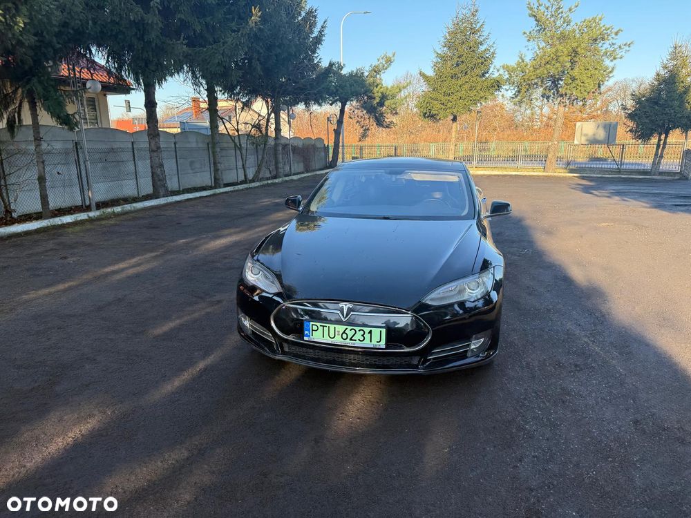 Tesla Model S Standard - 2