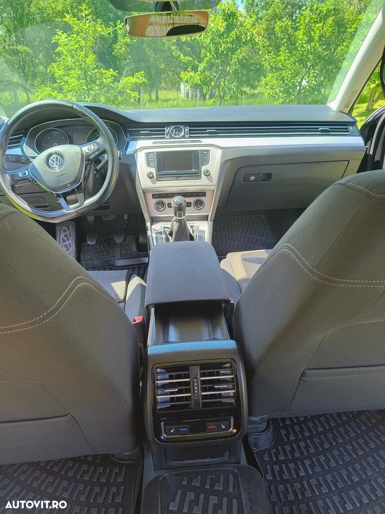Volkswagen Passat 1.6 TDI Comfortline - 6