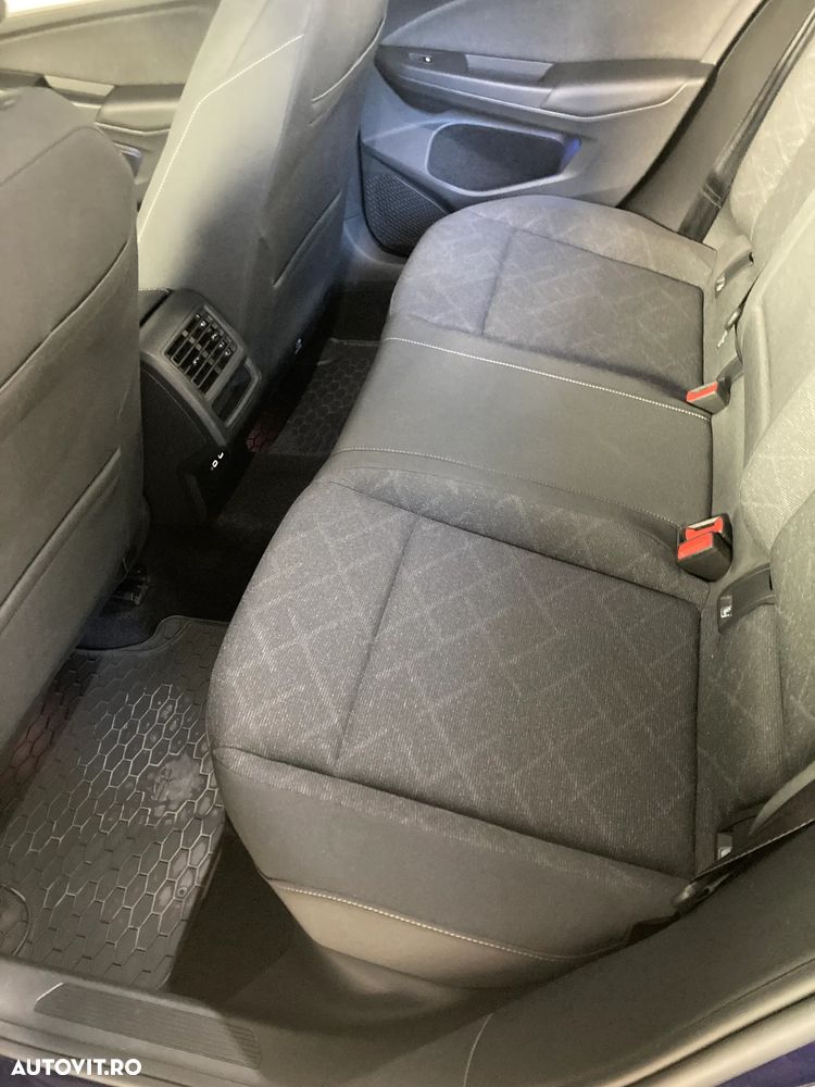 Volkswagen Golf 1.5 eTSI ACT DSG MHEV Life - 23