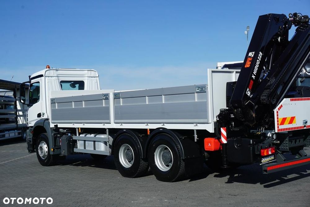 Mercedes-Benz AROCS / 2643 / 6 X 4 / SKRZYNIOWY + HDS / HIAB 228 E – 4 / WYS. 13 M - 29