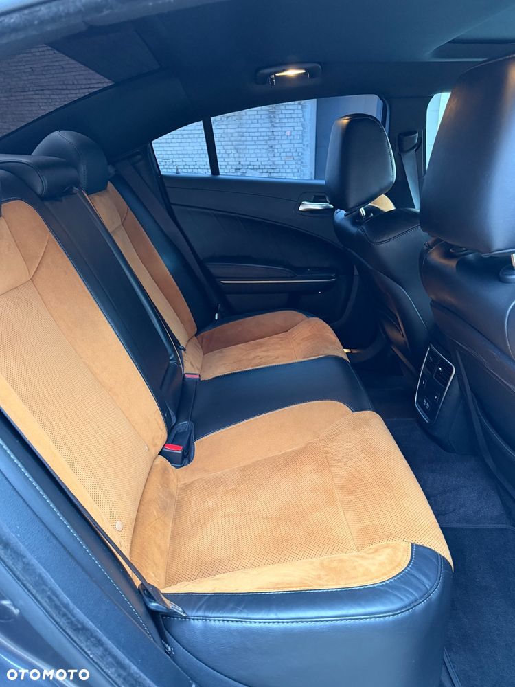 Dodge Charger 6.4 Scat Pack Widebody - 7