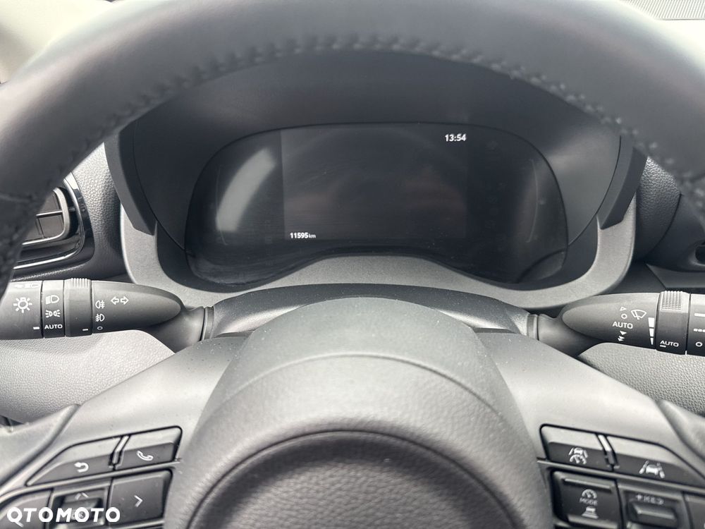 Toyota Yaris Hybrid 1.5 Style - 21