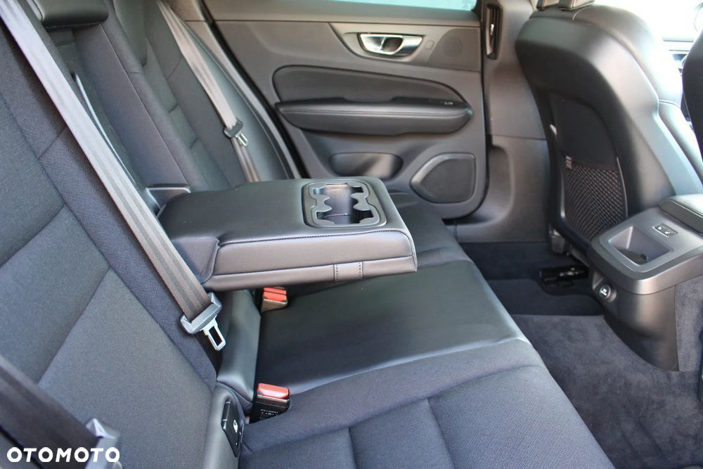 Volvo V60 D3 Geartronic Momentum Pro - 21