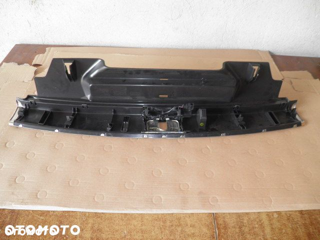 OSŁONA TYLNEGO PASA AUDI Q5 8R0864513C S-line - 4