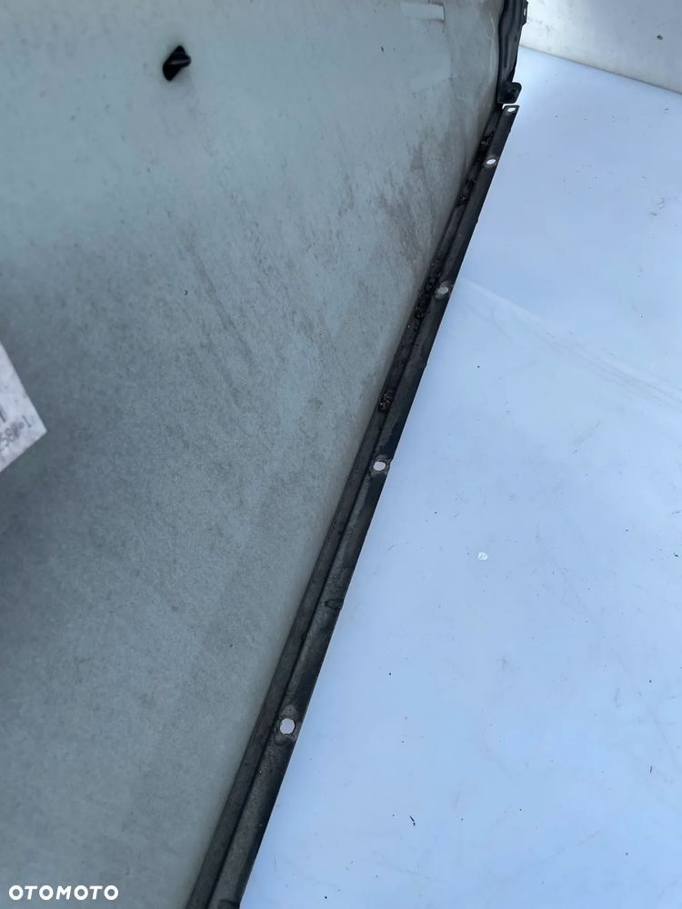 DRZWI PRAWY PRZÓD VW GOLF V 3D LC9Z - 11