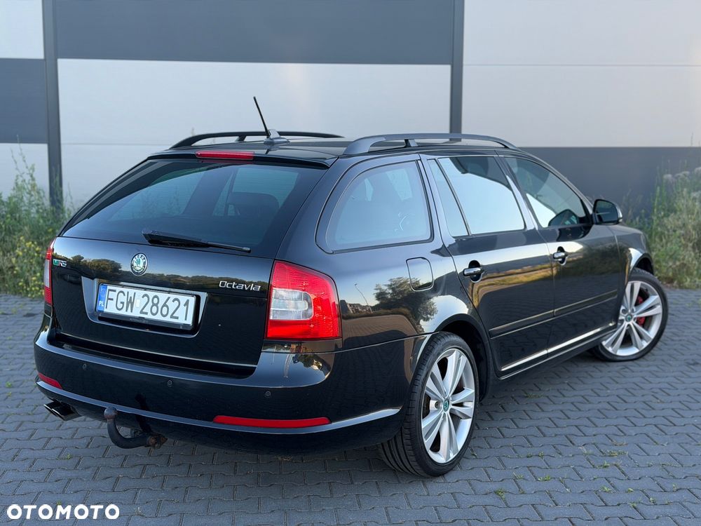 Skoda Octavia 2.0 TDI RS DSG - 15