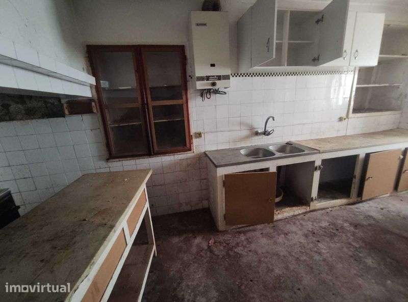 Moradia T6 em Fronteira - Grande imagem: 2/10