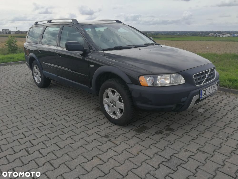 Volvo XC 70 AWD Momentum - 1