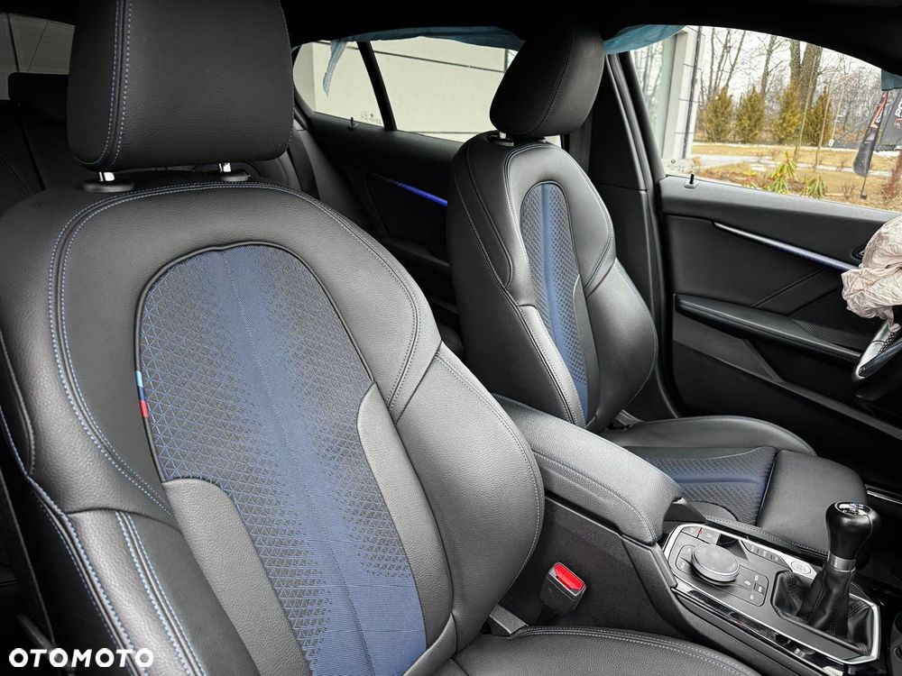 BMW Seria 1 118i Edition M Sport Shadow - 16