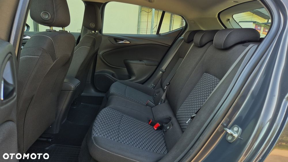 Opel Astra 1.4 T Sport EU6 - 25