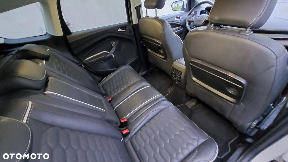 Ford Kuga 2.0 TDCi 4x4 Vignale - 24