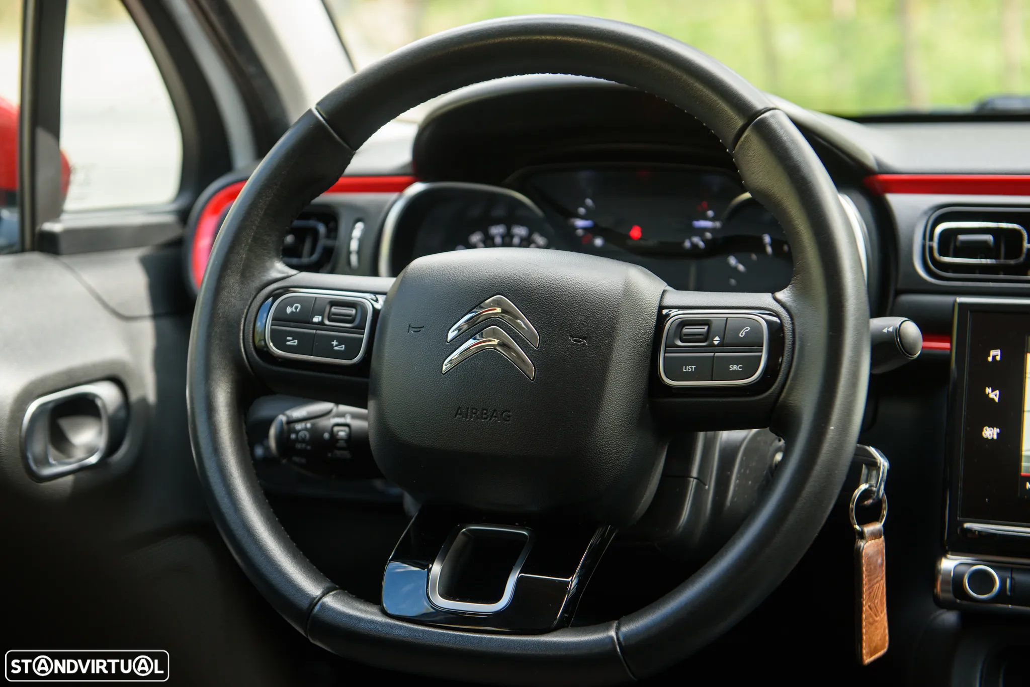 Citroën C3 1.2 PureTech Shine - 17
