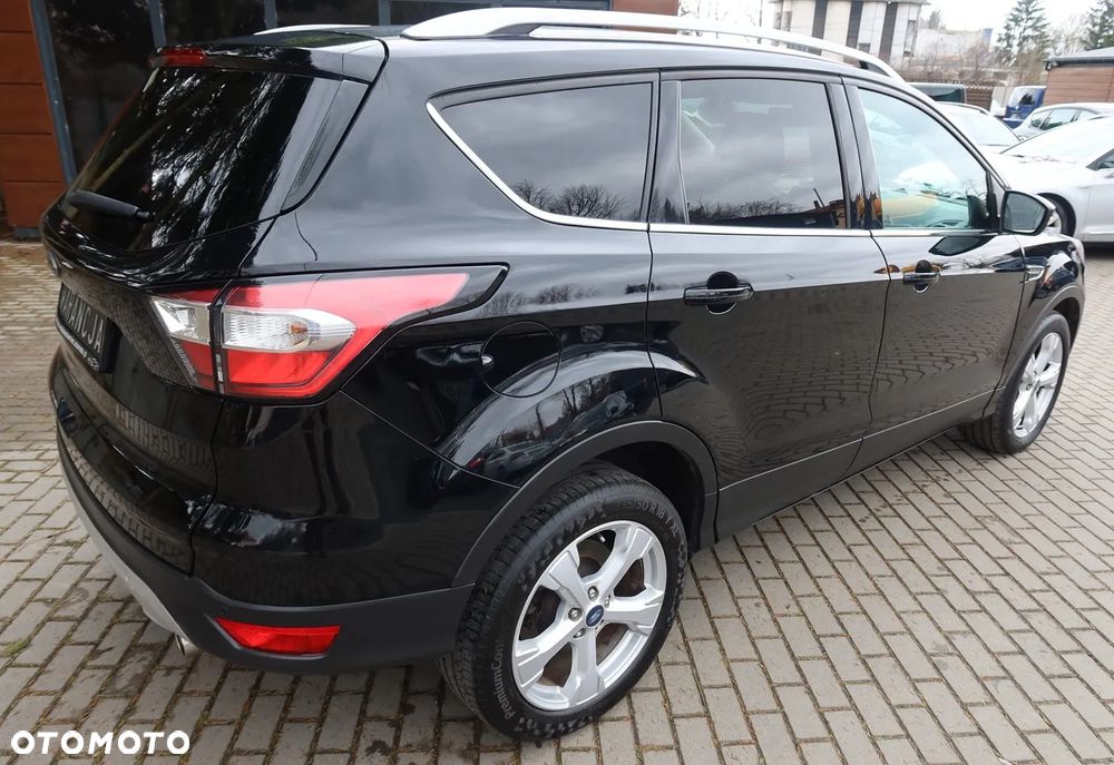 Ford Kuga 2.0 TDCi 2x4 Titanium - 3