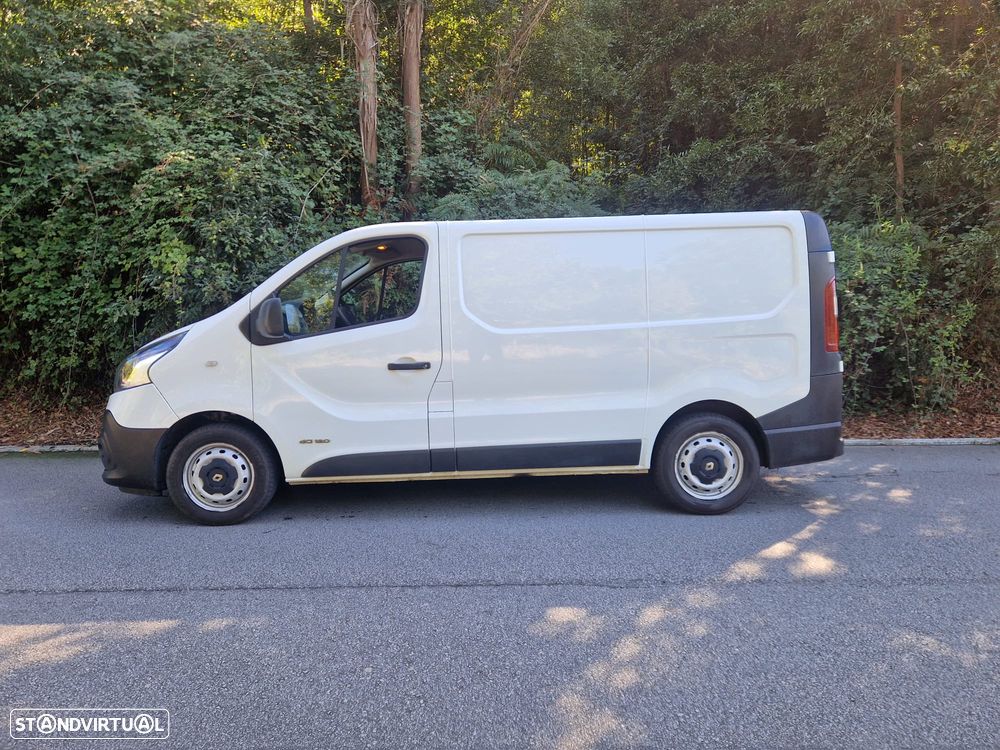 Renault Trafic 2014 photo 2