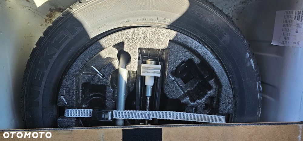 Skoda RAPID 1.2 TSI Edition - 12