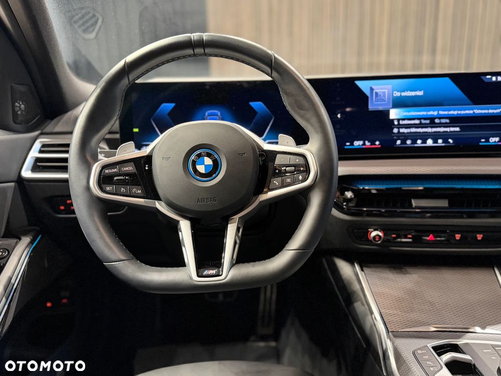 BMW Seria 3 330e xDrive M Sport sport - 7