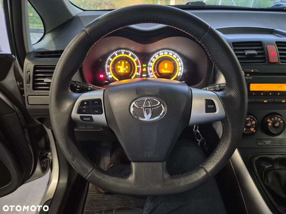 Toyota Auris 1.33 VVT-i Active - 22