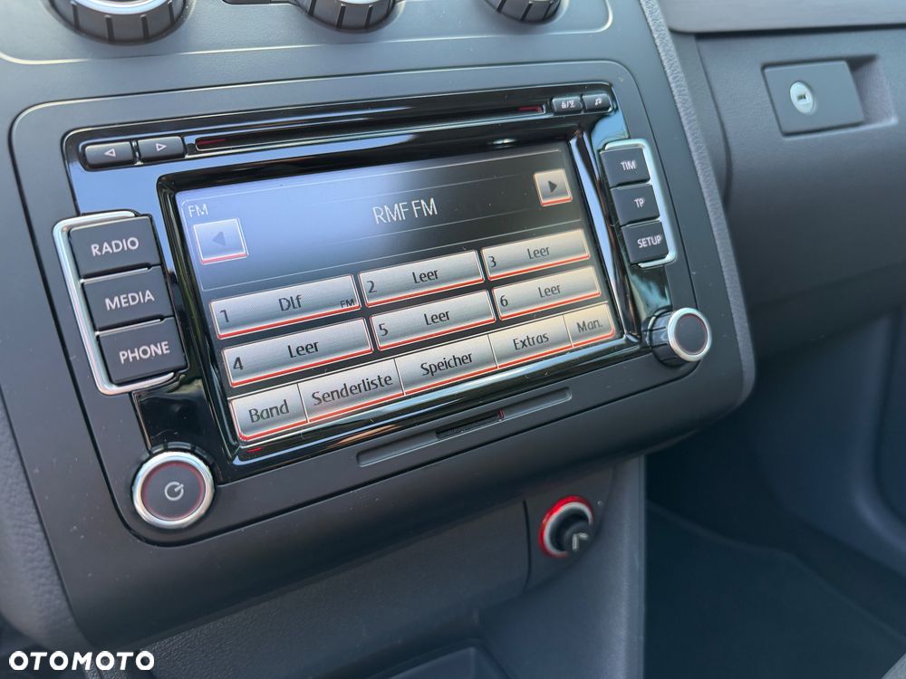 Volkswagen Touran 2.0 TDI DPF BlueMotion Technology Cup - 30