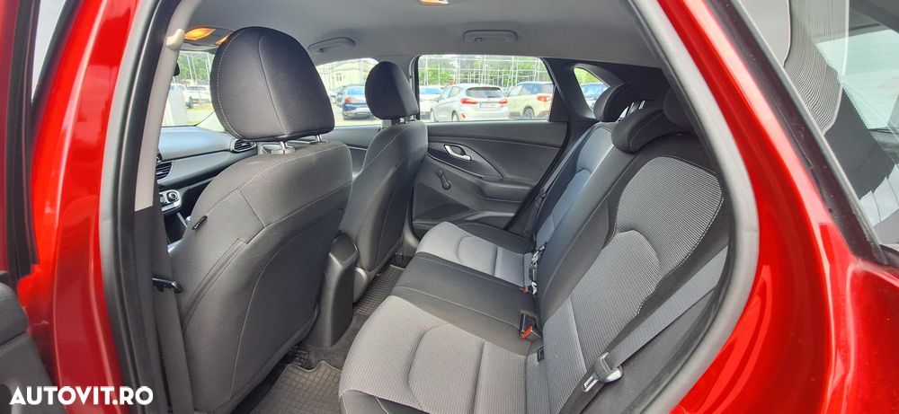 Hyundai i30 1.4 MPi 5DR M/T ISG Comfort - 13