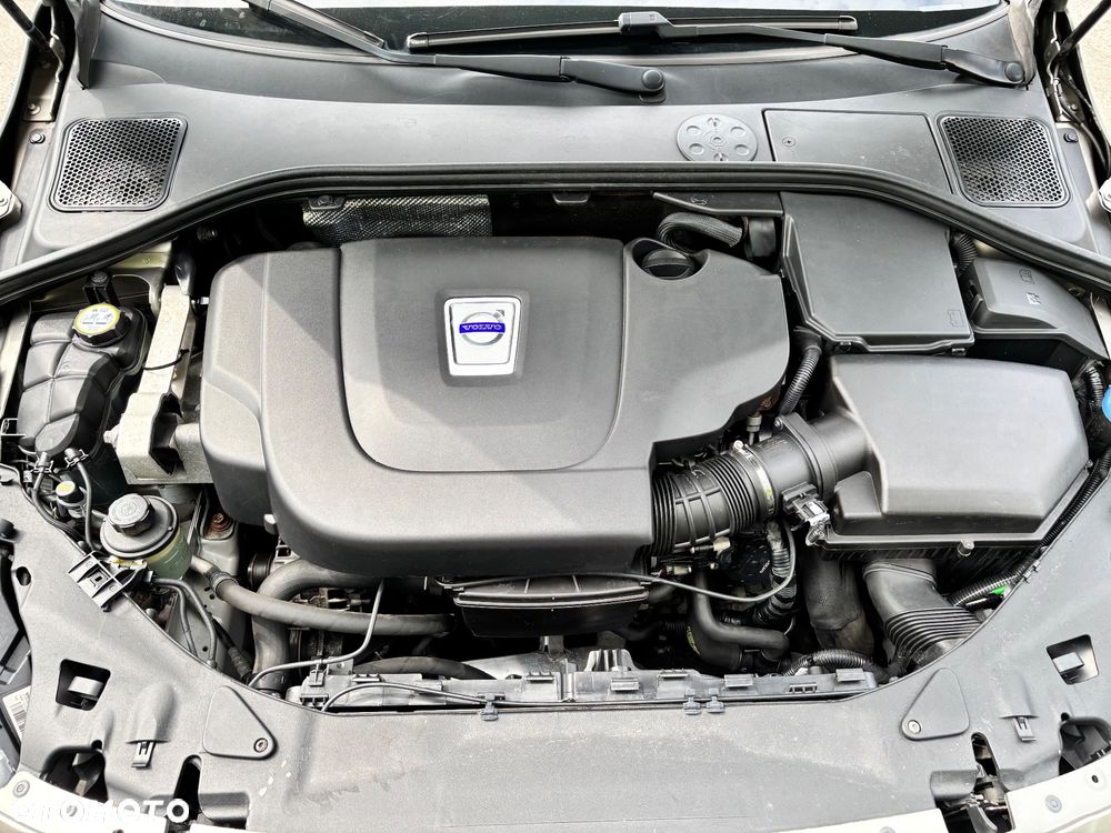 Volvo V60 D3 Momentum - 26
