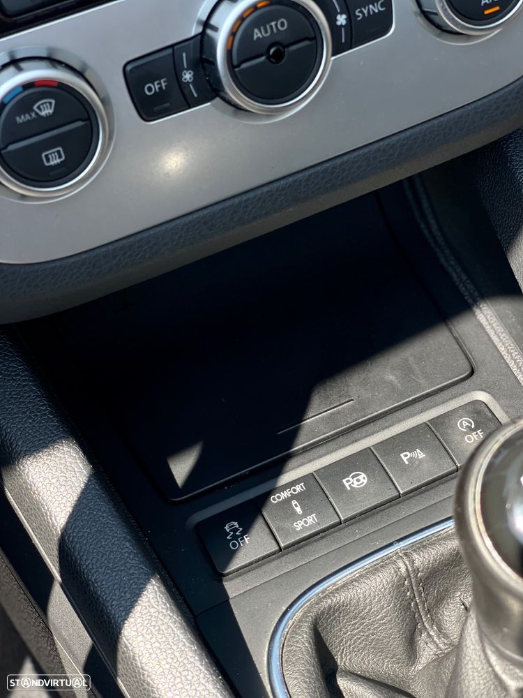 VW EOS 2.0 TDI DPF BlueMotion Exclusive - 16